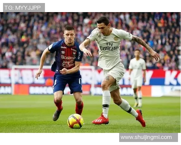 巴黎足球对阵卡昂的精彩对决揭示了法甲联赛的激烈竞争与球队实力的较量