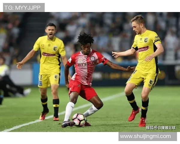 悉尼流浪者迎战惠灵顿球队展现激烈对抗与精彩进攻的足球盛宴